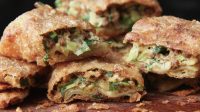 Proses Membuat Adonan Kulit Martabak