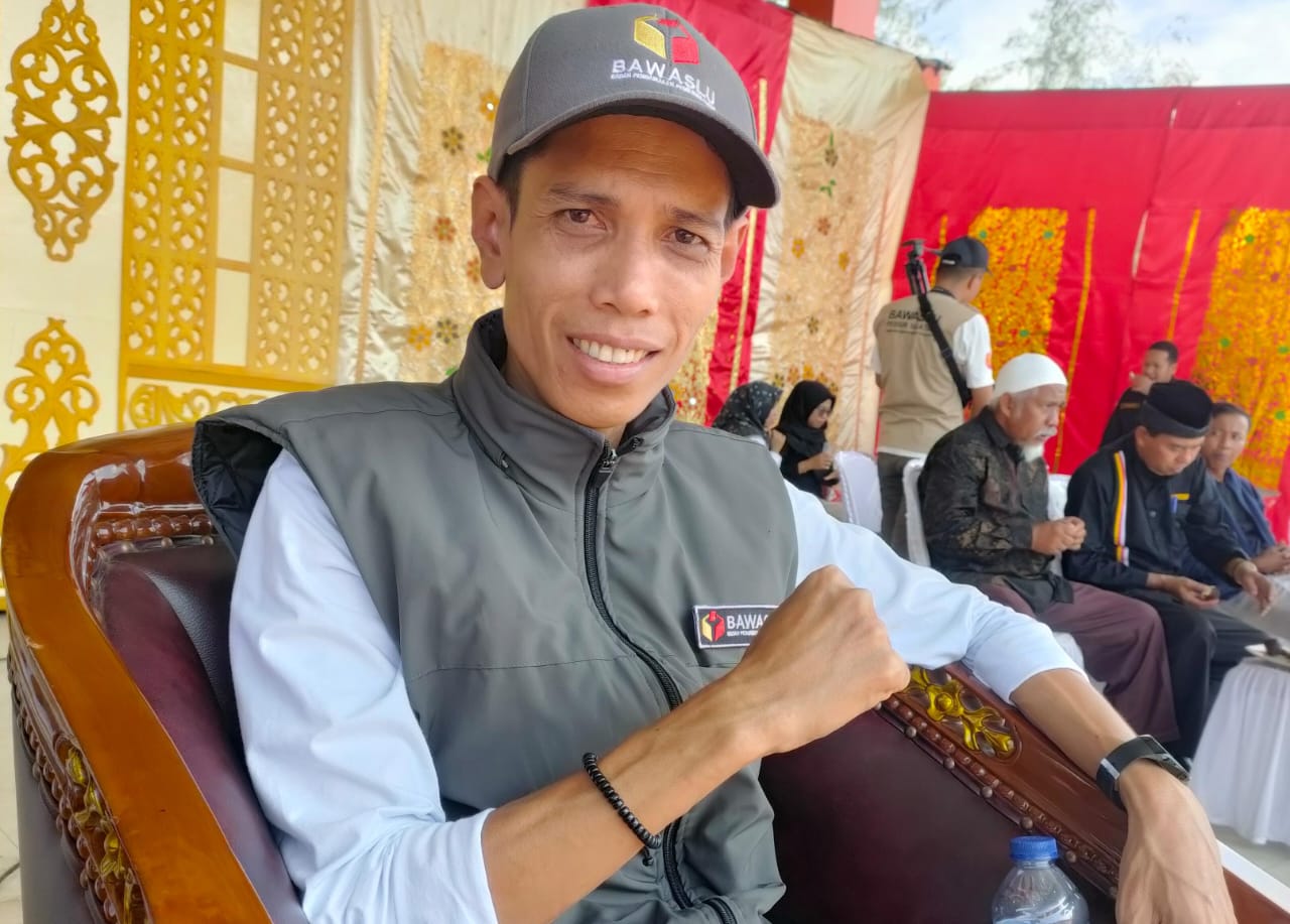 Komisioner Bawaslu Pesisir Selatan, Syafrizal. (Foto: YEYEN/SumbarFokus.com)