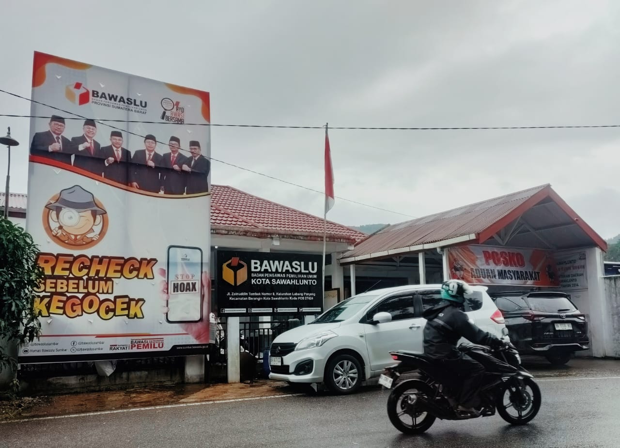 Kantor Bawaslu Kota Sawahlunto. (Foto: YEYEN/SumbarFokus.com)